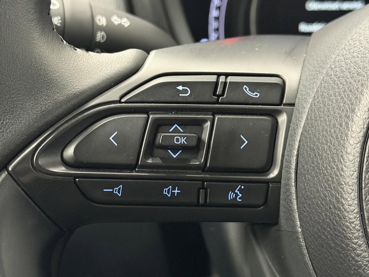 Vehicle Image 26