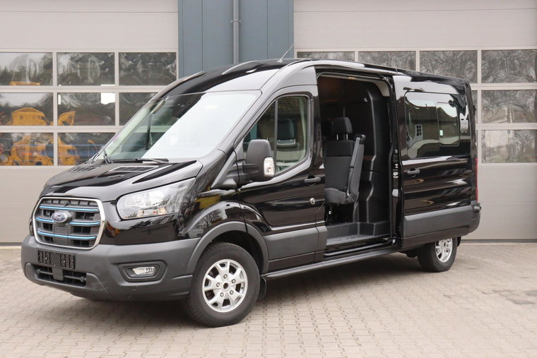Vehicle Image 43