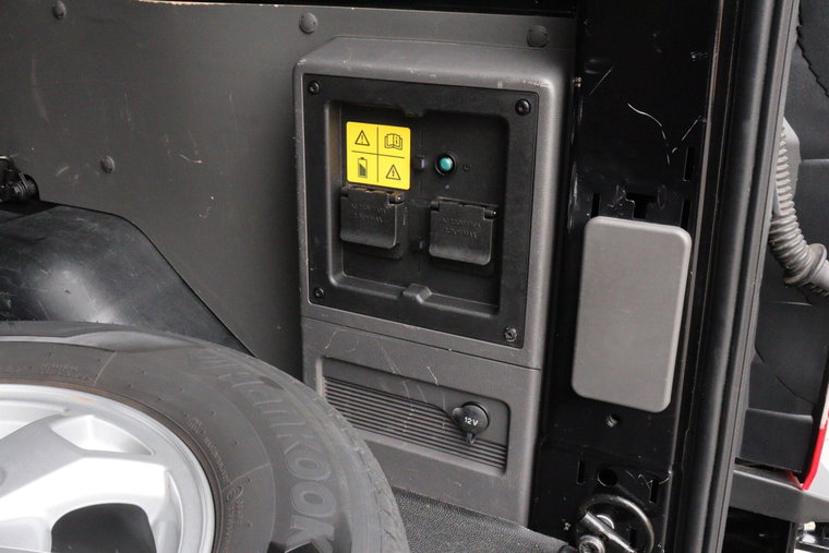 Vehicle Image 10