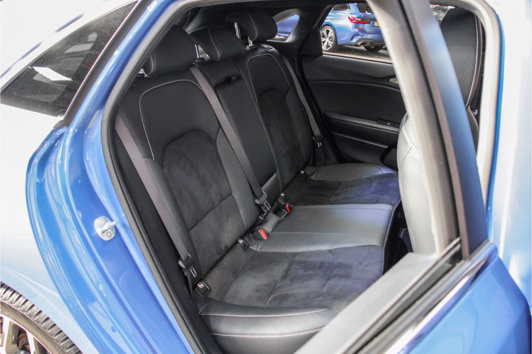 Vehicle Image 38
