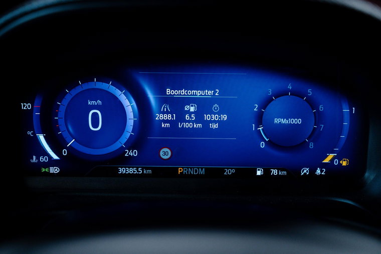 Vehicle Image 32