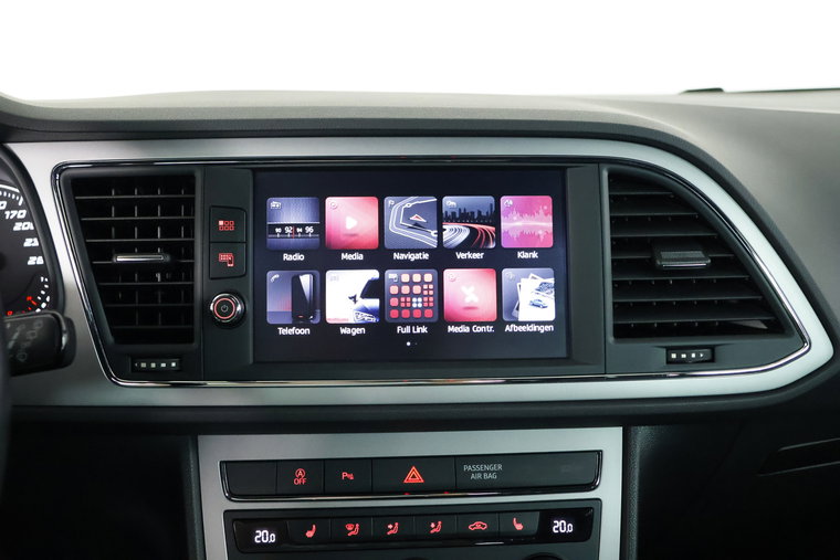 Vehicle Image 18