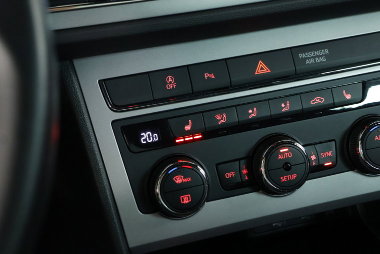 Vehicle Image 26