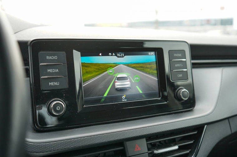 Vehicle Image 18