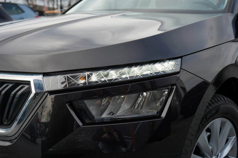 Vehicle Image 11
