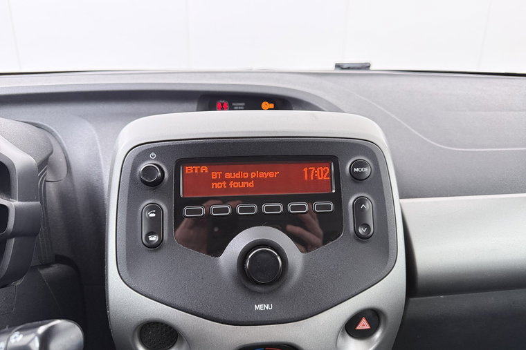 Vehicle Image 18