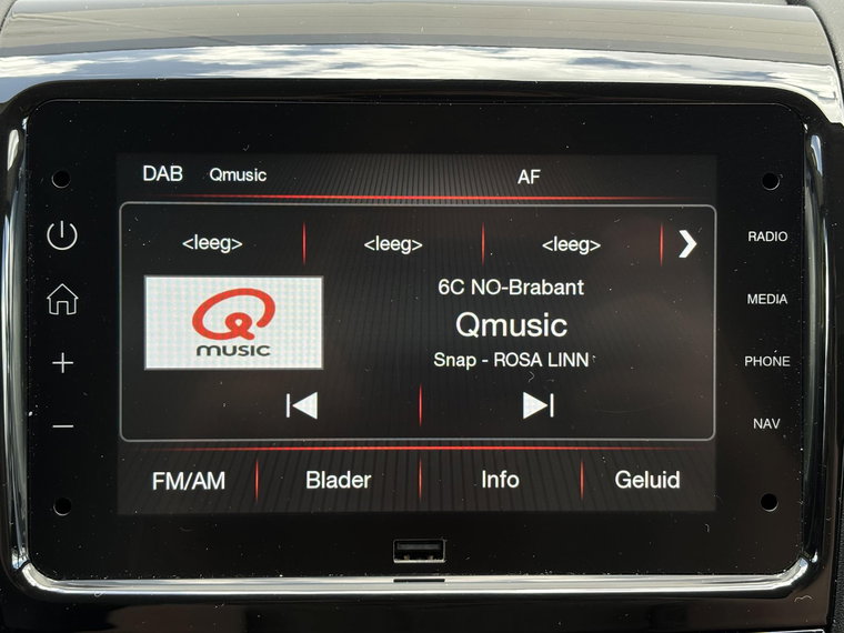 Vehicle Image 30