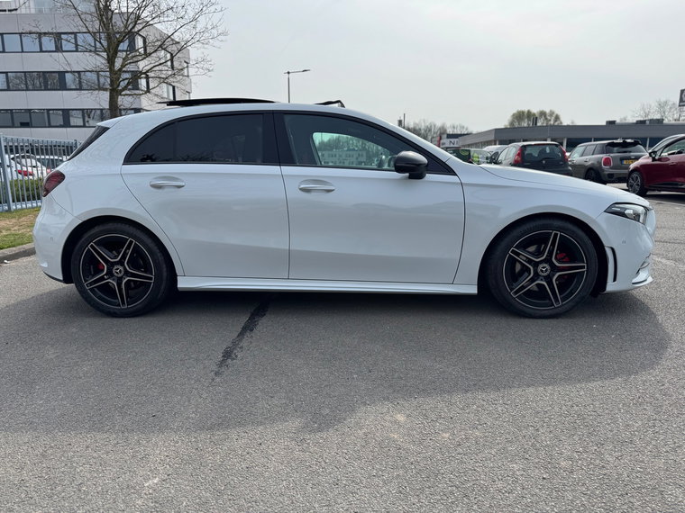 Vehicle Image 30