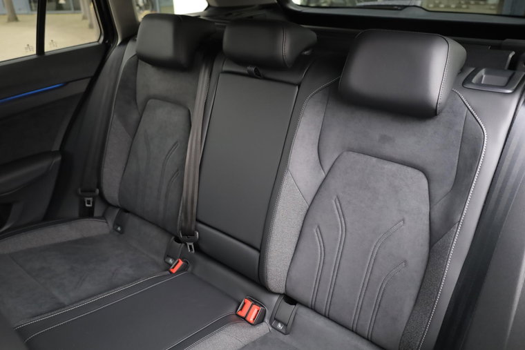 Vehicle Image 39