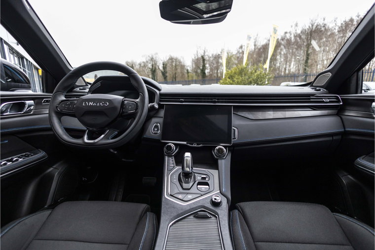 Vehicle Image 18