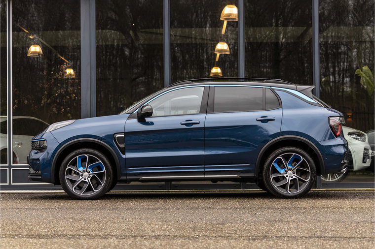 Vehicle Image 8