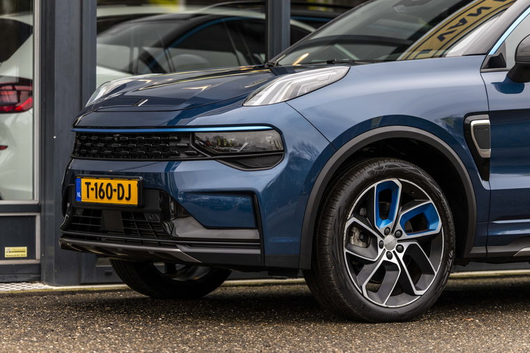 Vehicle Image 11