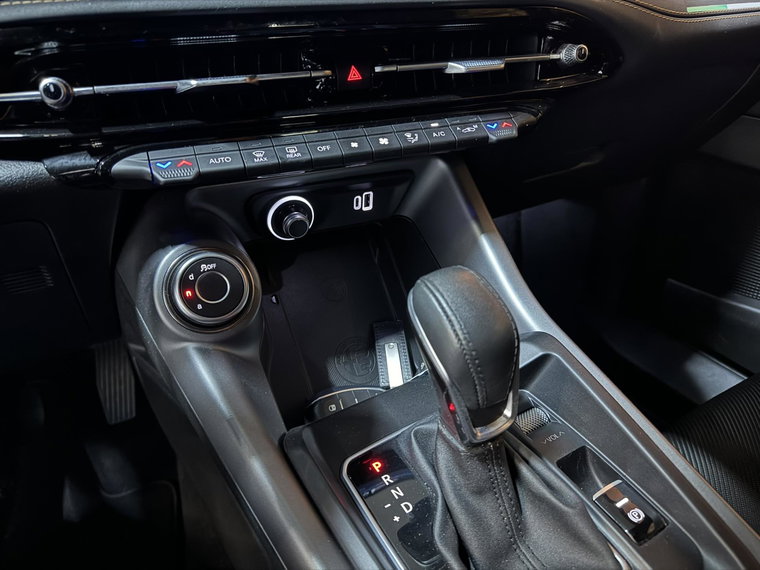 Vehicle Image 38