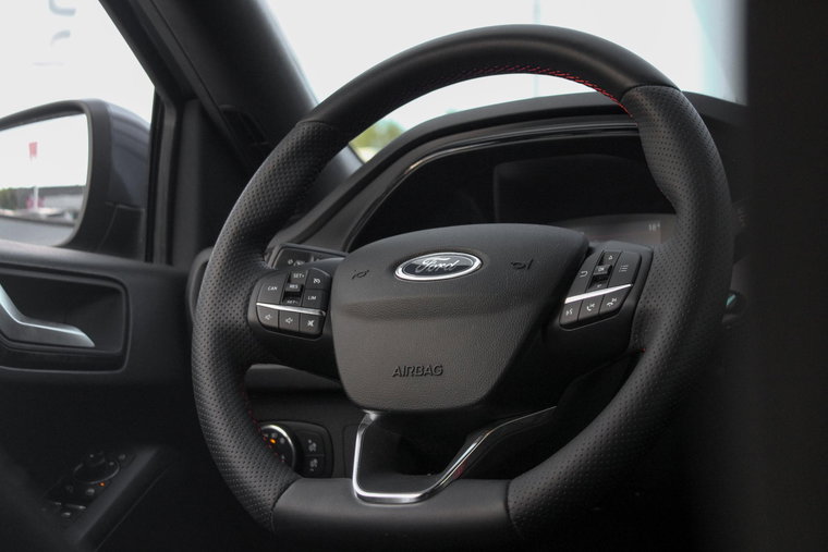Vehicle Image 33