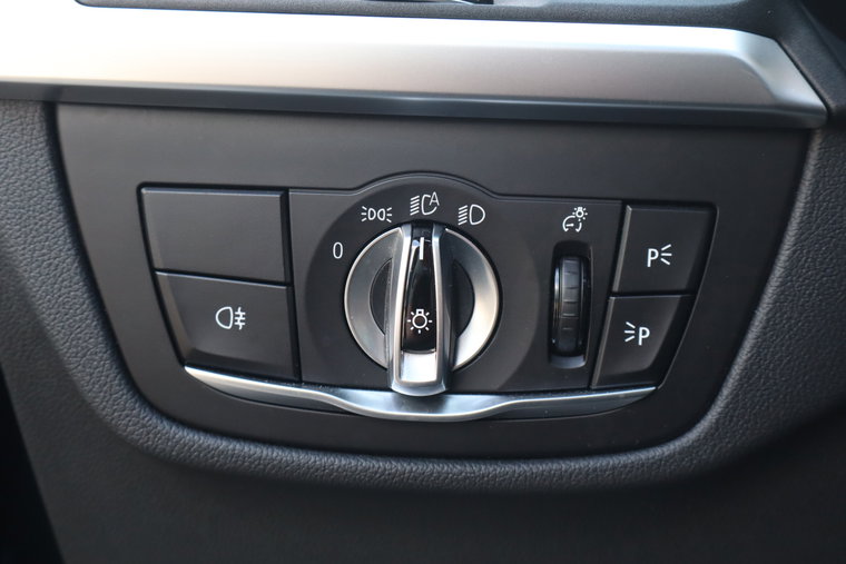 Vehicle Image 38