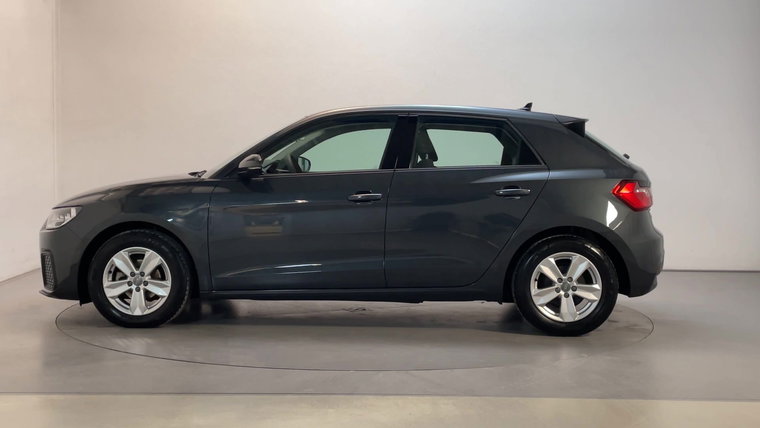 Vehicle Image 14