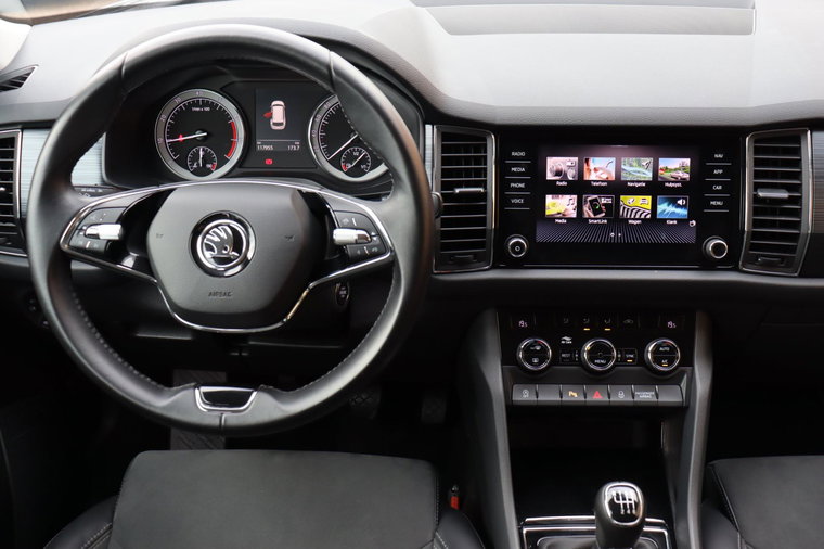 Vehicle Image 13
