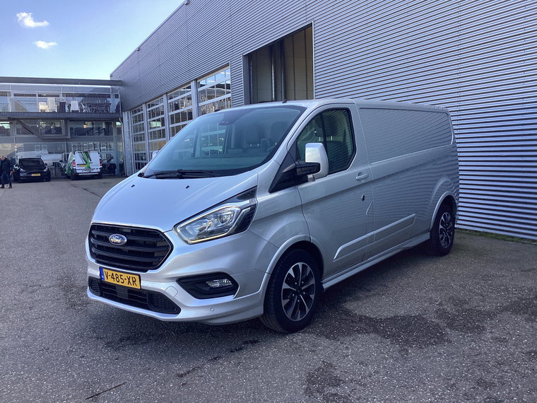 Vehicle Image 9