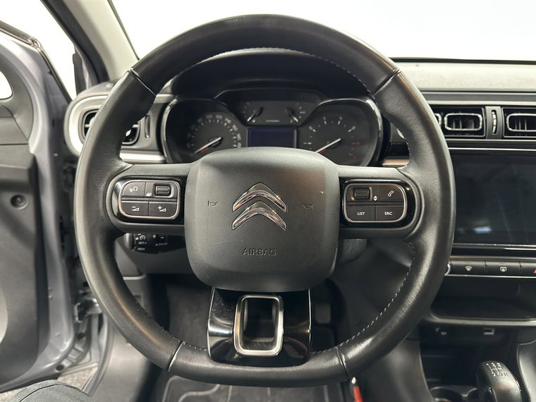 Vehicle Image 18