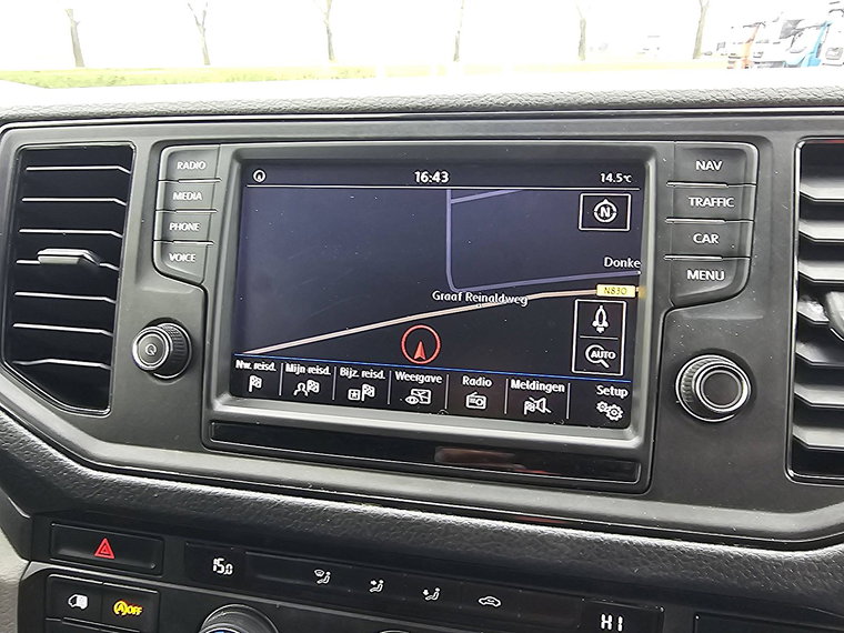 Vehicle Image 11