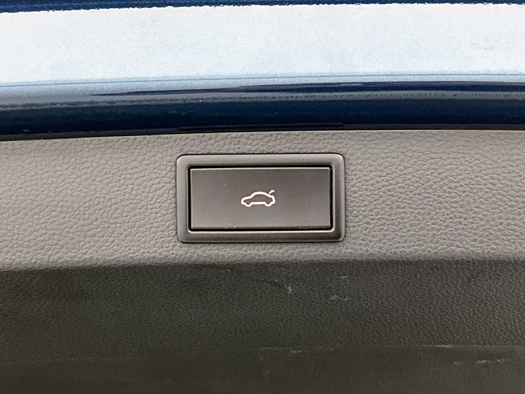 Vehicle Image 27