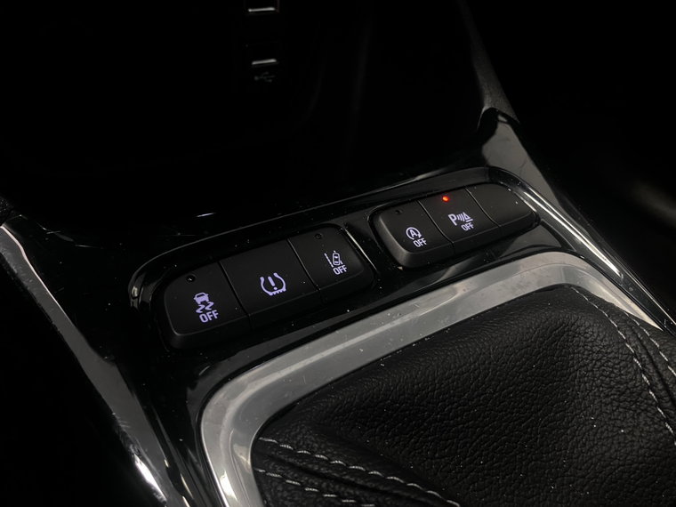 Vehicle Image 38