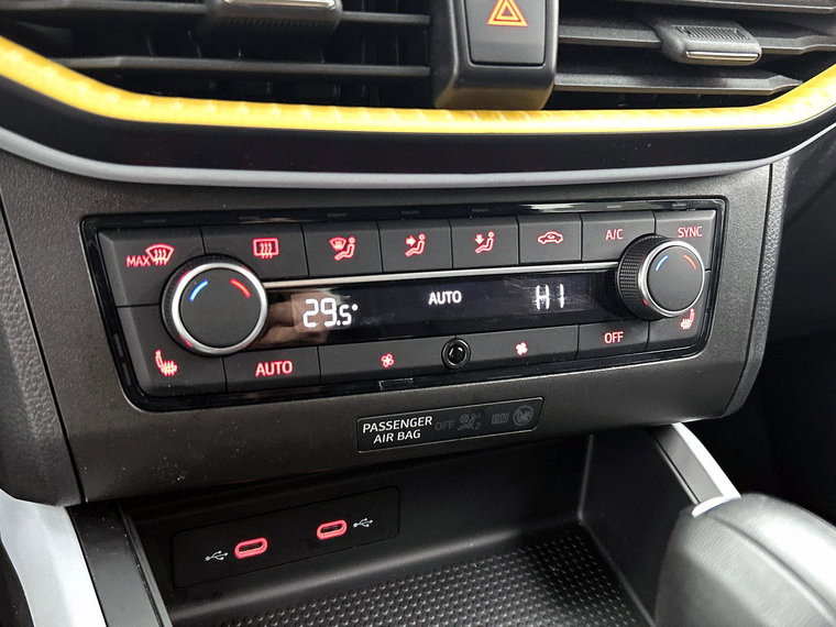 Vehicle Image 27