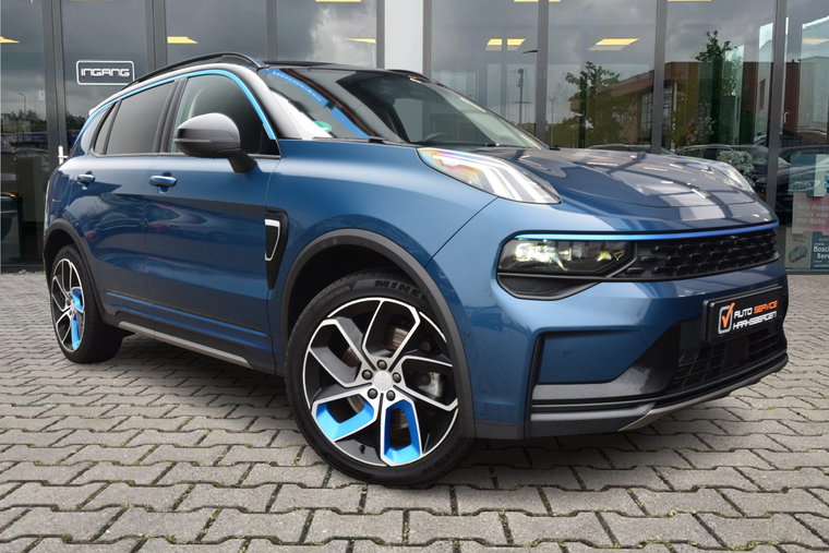 Vehicle Image 6