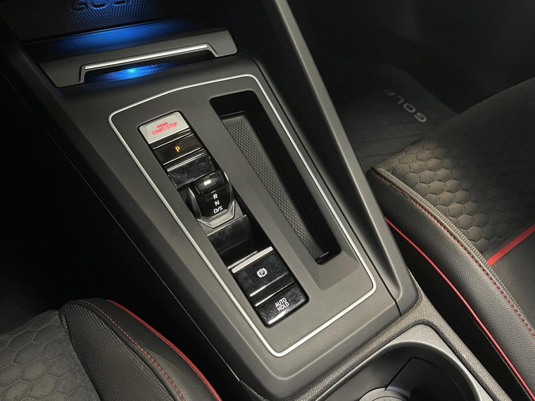 Vehicle Image 38