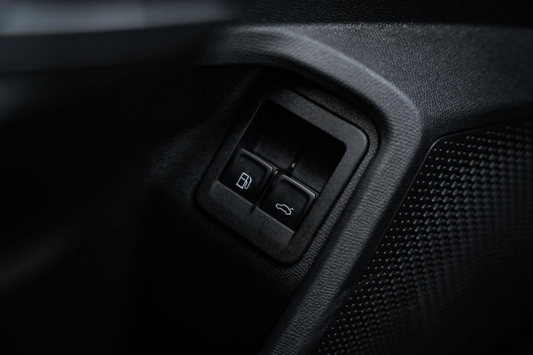 Vehicle Image 40