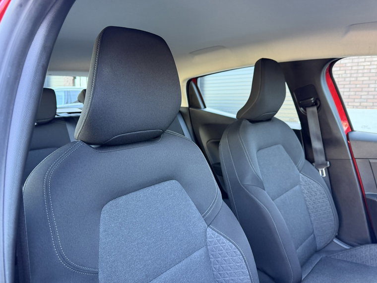 Vehicle Image 17