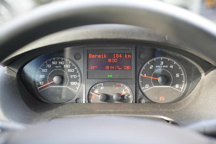 Vehicle Image 17