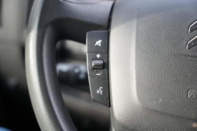 Vehicle Image 26