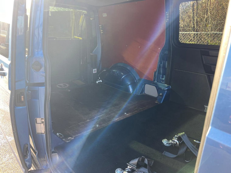 Vehicle Image 36