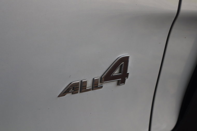 Vehicle Image 22