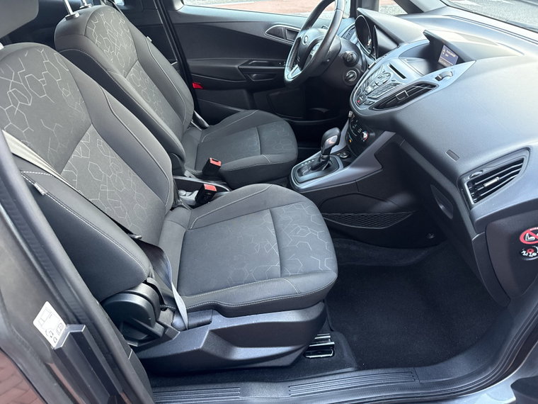 Vehicle Image 37