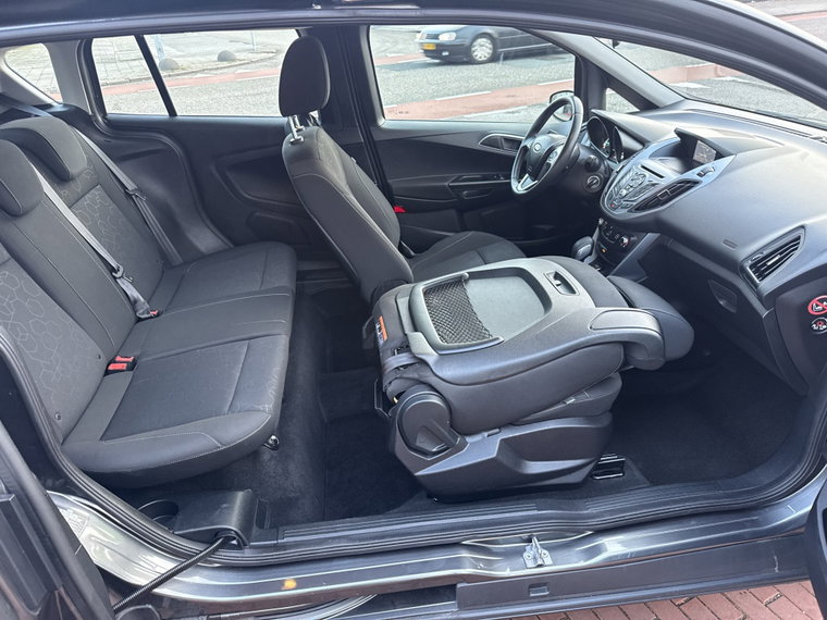 Vehicle Image 42