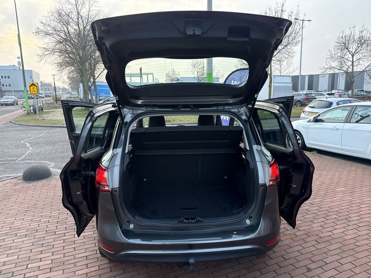 Vehicle Image 48