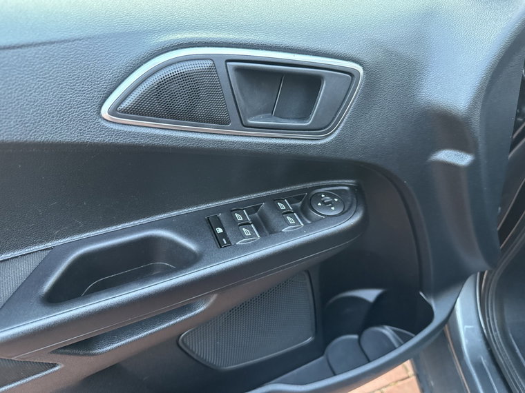 Vehicle Image 57