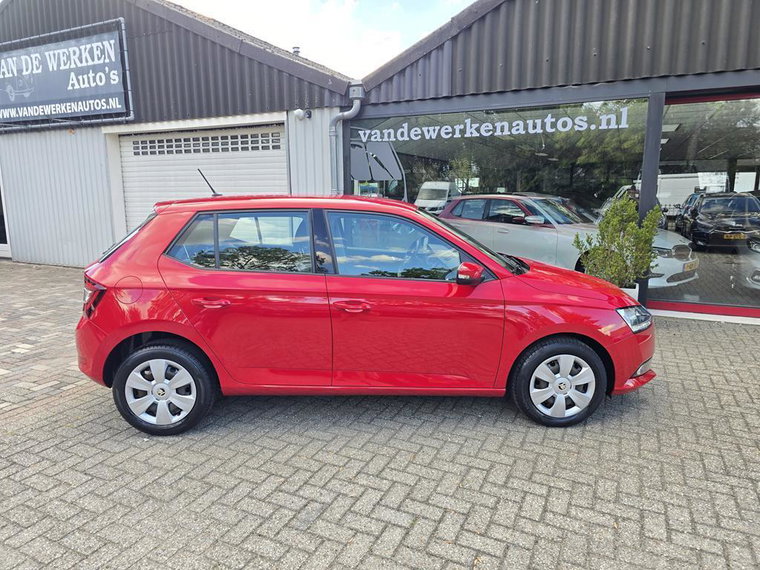 Vehicle Image 37