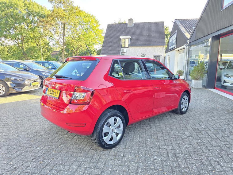 Vehicle Image 50