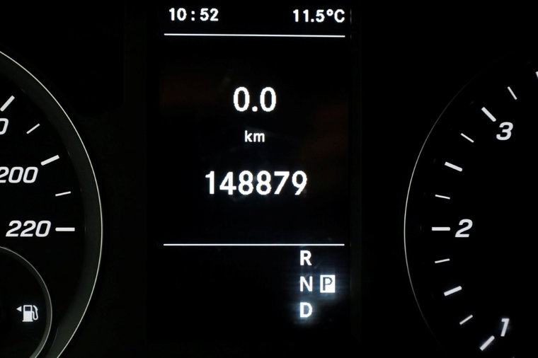 Vehicle Image 25