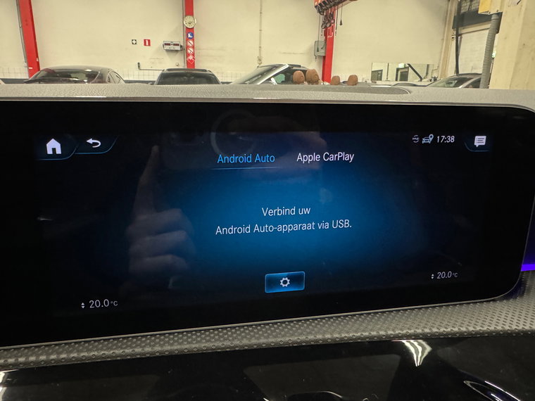 Vehicle Image 36