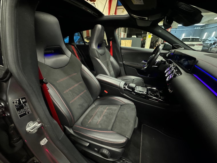 Vehicle Image 37