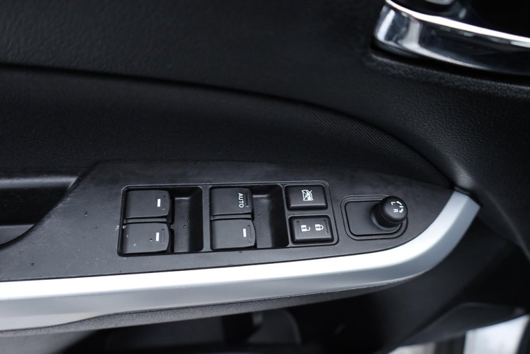 Vehicle Image 24