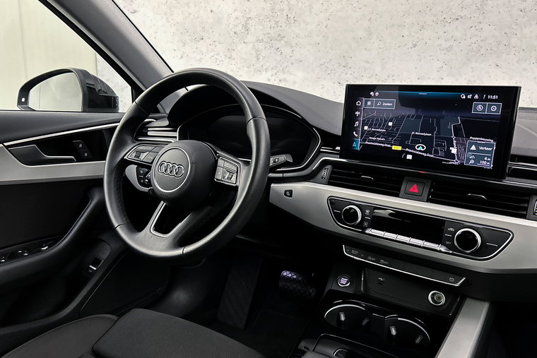 Vehicle Image 30