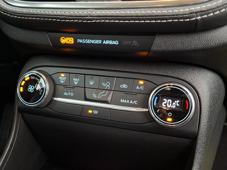 Vehicle Image 28