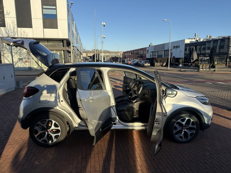 Vehicle Image 39
