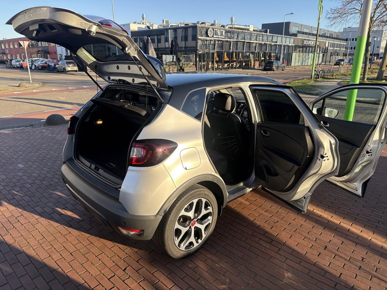 Vehicle Image 40