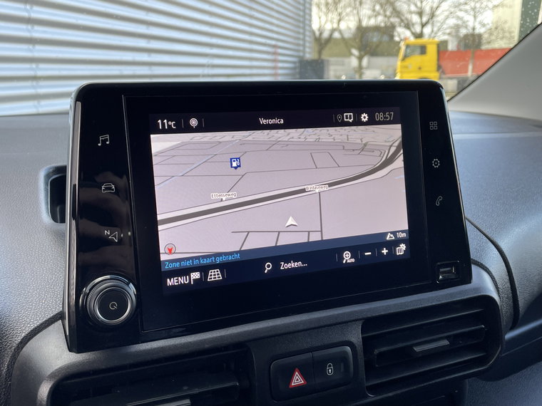 Vehicle Image 18